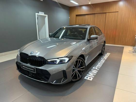 BMW 330e 2.0 16V TURBO HÍBRIDO M SPORT AUTOMÁTICO BMW 330e 2.0 16V TURBO HÍBRIDO M SPORT AUTOMÁTICO
